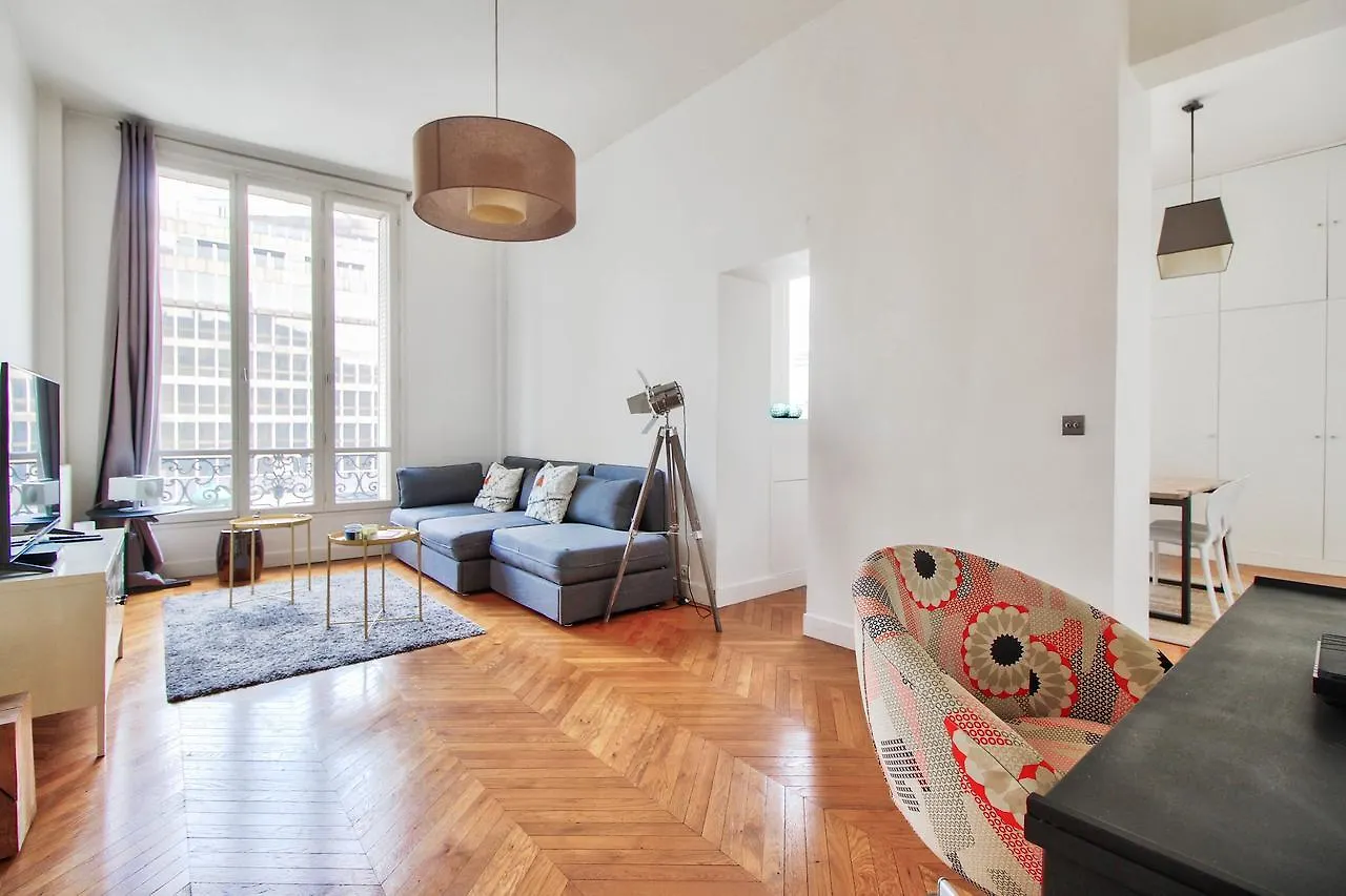 Saint Philippe Du Roule Hotel Paris Apartment